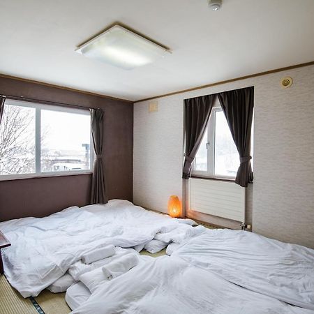 Absolute Niseko Lodge Hirafu Экстерьер фото
