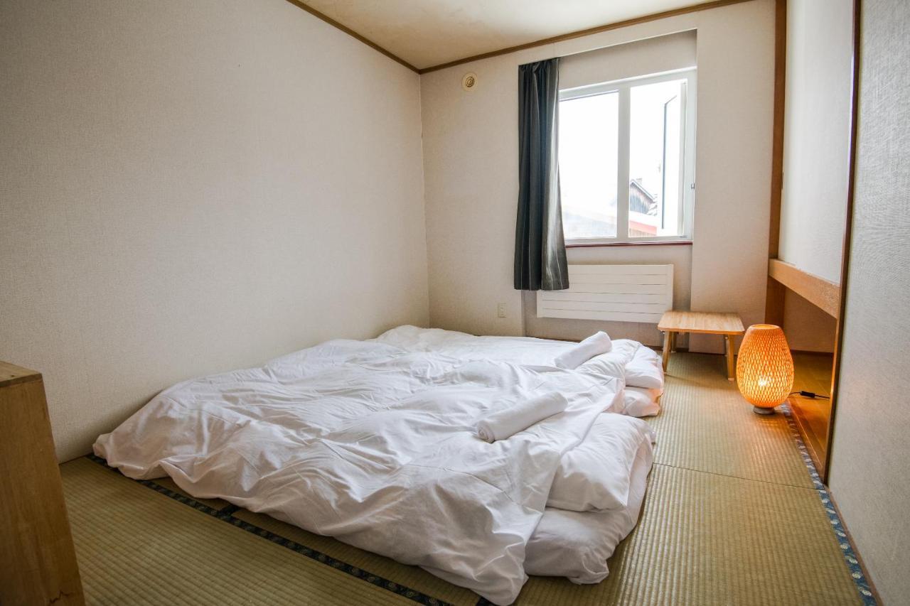 Absolute Niseko Lodge Hirafu Экстерьер фото